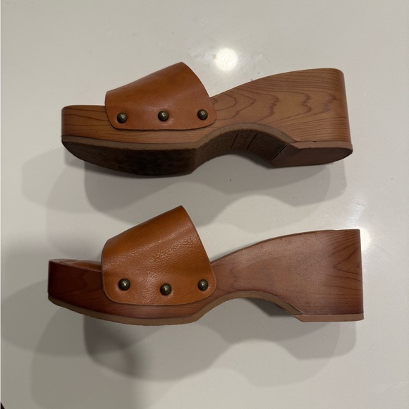 Splendid Women's Tan Leather Slide Sandals - Picture 8 of 9